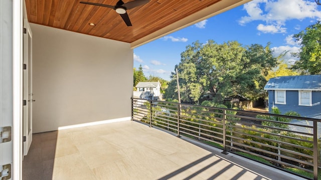 balcony with ceiling fan