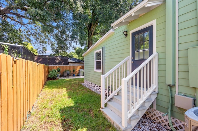 exterior space featuring a lawn