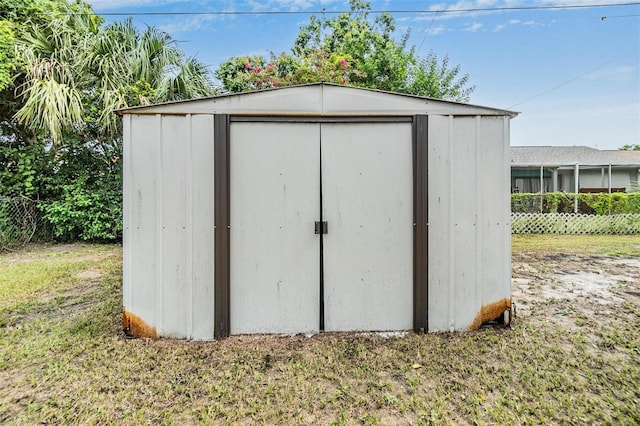 view of outbuilding