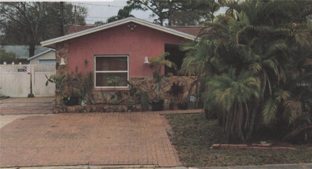 8665 Mockingbird Ln, Seminole, FL 33777 - photo 14