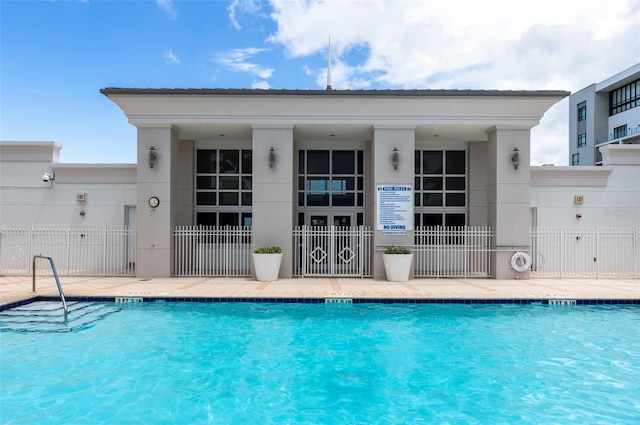 view of swimming pool