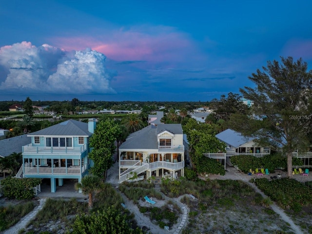 view of aerial view at dusk