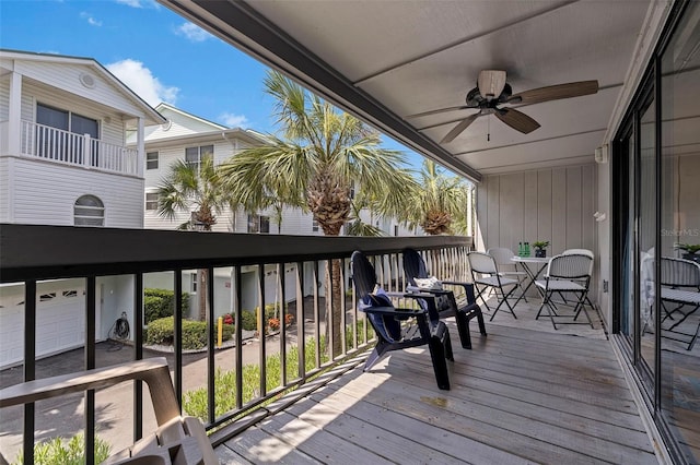 deck with ceiling fan