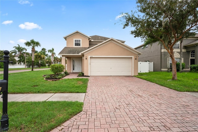 view of front of home featuring a front yard