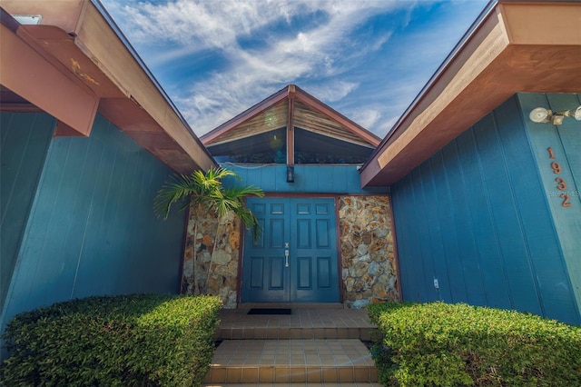 view of doorway to property