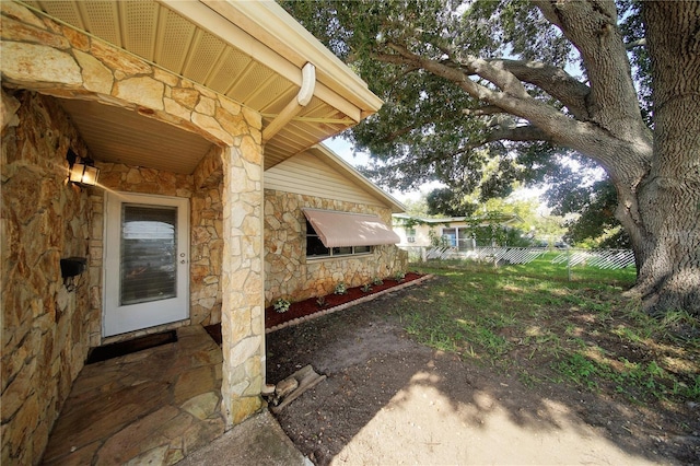 view of yard featuring fence