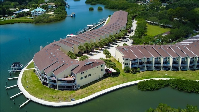 bird's eye view with a water view