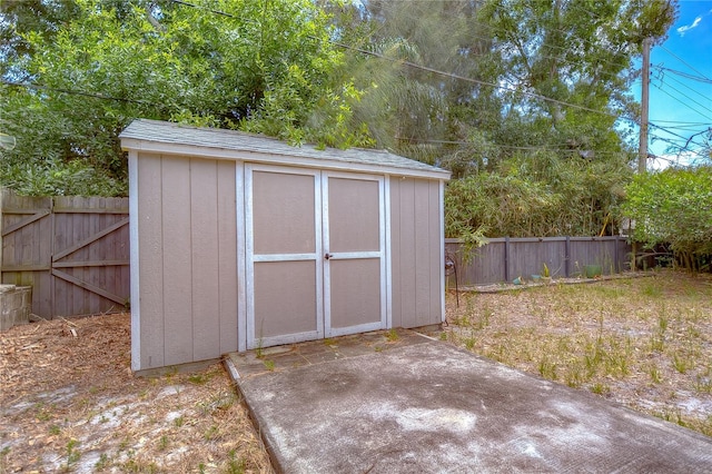 view of outbuilding