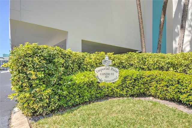 details featuring stucco siding