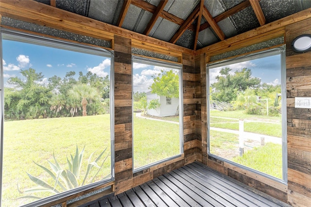 unfurnished sunroom with a healthy amount of sunlight