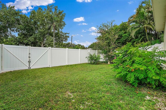 1740 51st St N, Saint Petersburg, FL 33710 - photo 25