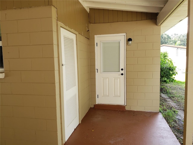 view of property entrance