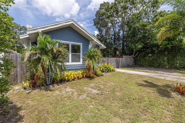 exterior space featuring a lawn