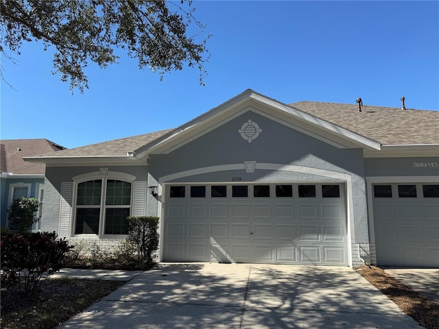 view of front facade with a garage