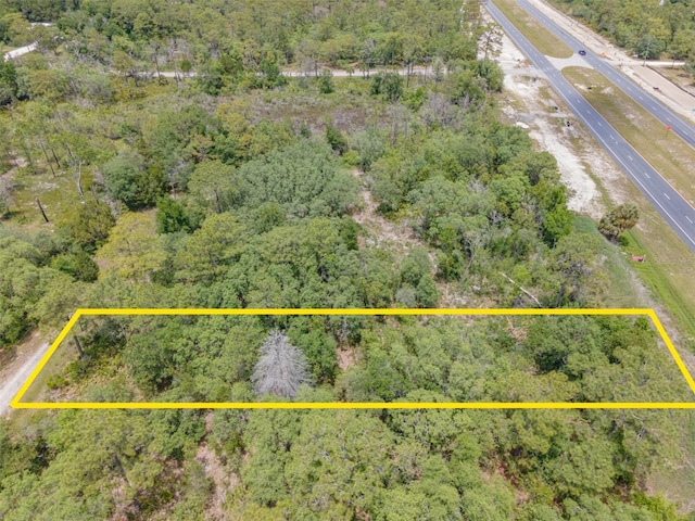 Listing photo 2 for 19021 Commercial Way, Brooksville FL 34614