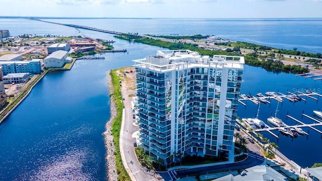 bird's eye view with a water view