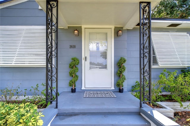 view of property entrance