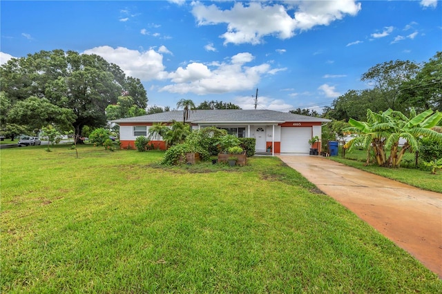 ranch-style home with a front lawn