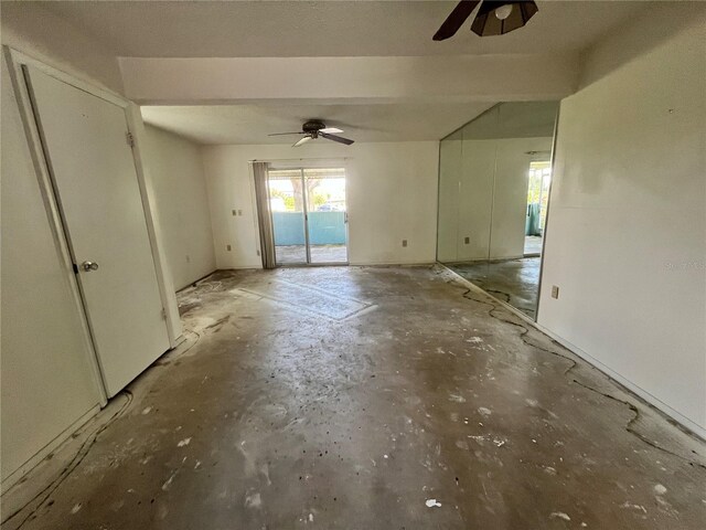 empty room with a ceiling fan