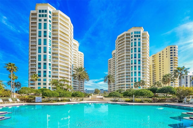 view of swimming pool