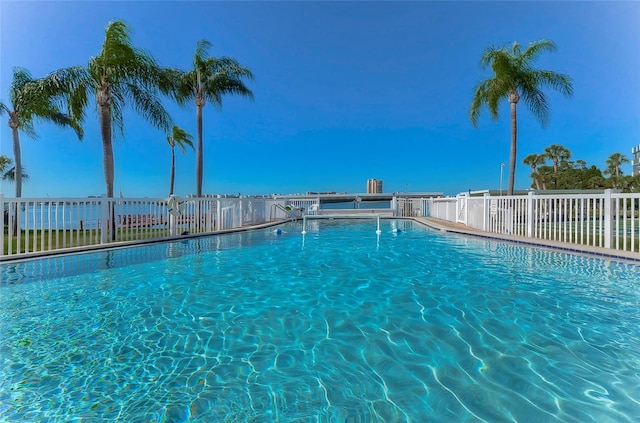 view of swimming pool