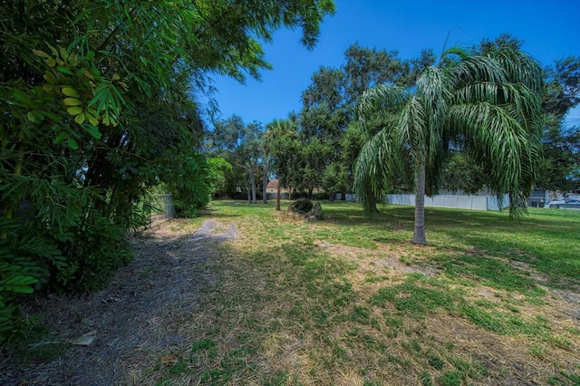 Listing photo 3 for 10850 Oakhurst Rd, Largo FL 33774