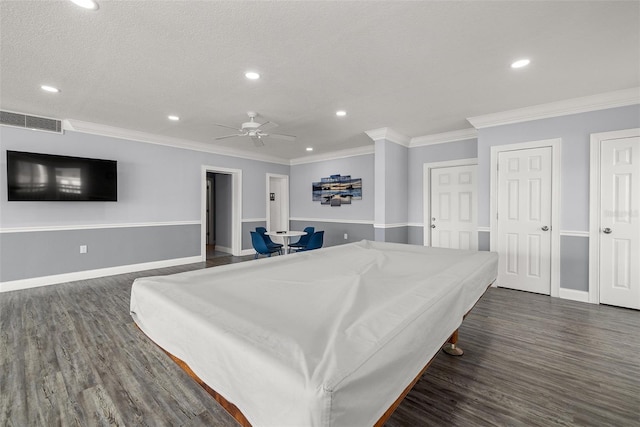 playroom with ceiling fan, ornamental molding, dark hardwood / wood-style flooring, and billiards