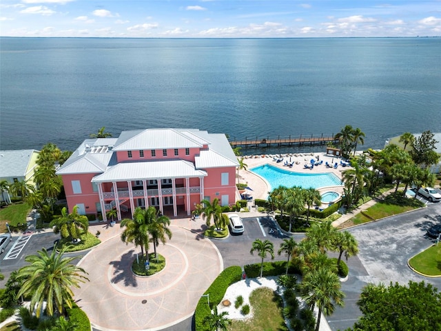 bird's eye view with a water view