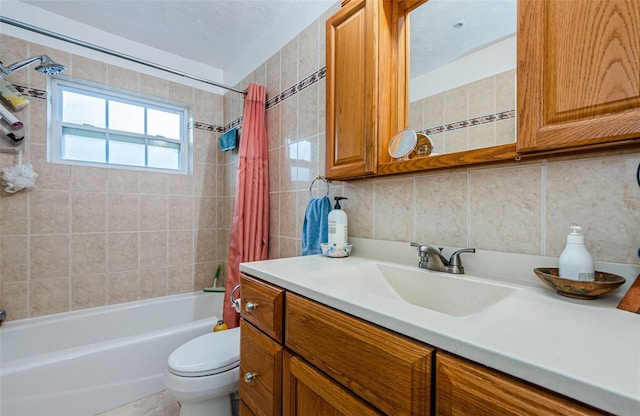 2208 Citrus Valley Cir, Palm Harbor, FL 34683 - bathroom with tile walls, toilet, vanity, shower / tub combo, and backsplash