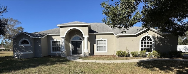 view of front of house with a front yard