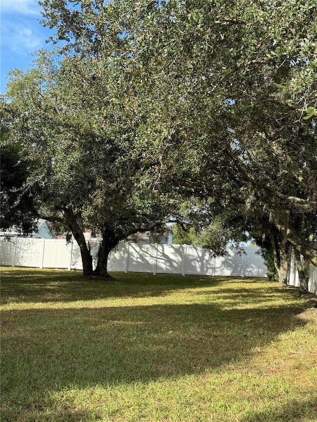 view of yard with a water view