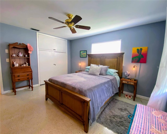 bedroom featuring a closet and ceiling fan