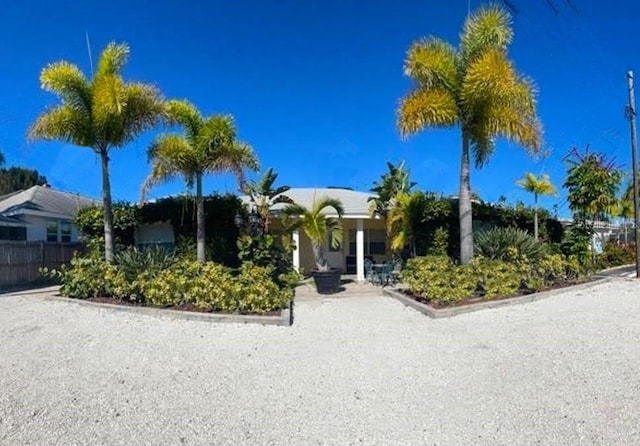 42 Somerset St, Clearwater Beach, FL 33767 - photo 2