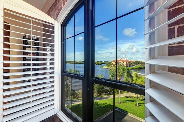 interior details featuring a water view