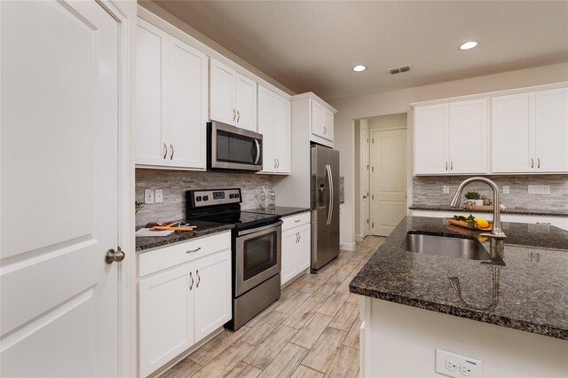 17860 Althea Blue Pl, Lutz, FL 33558 - photo 9