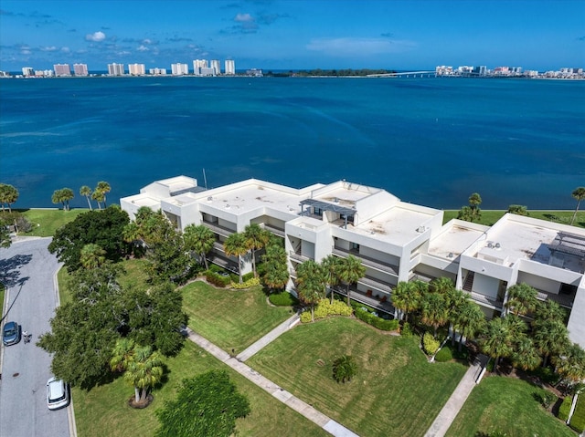 bird's eye view with a water view