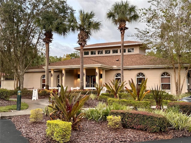 view of front of property with covered porch