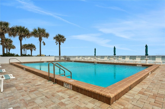 view of swimming pool