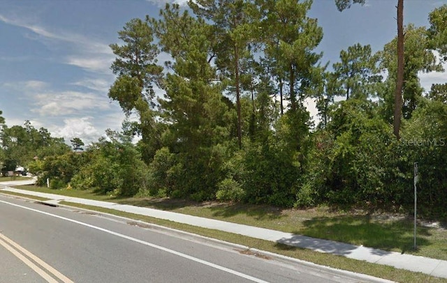 Listing photo 2 for 317 Fort Smith Blvd, Deltona FL 32738