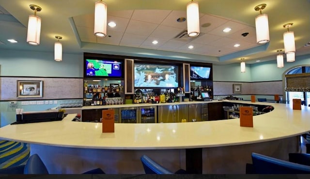 505 Ocean Course Ave Unit 505, Davenport, FL 33896 - community bar area with a tray ceiling