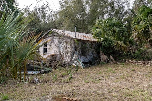 view of outdoor structure