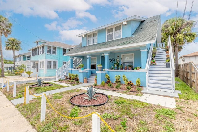 bungalow featuring covered porch