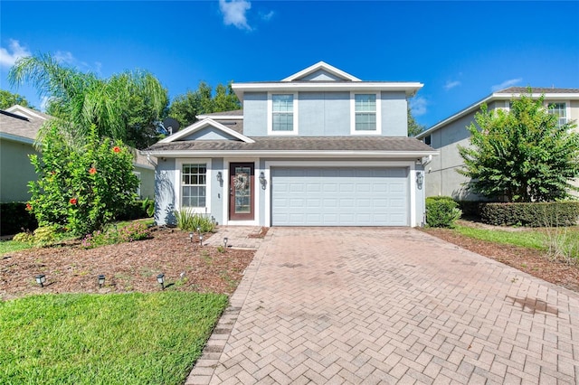 view of front property featuring a garage