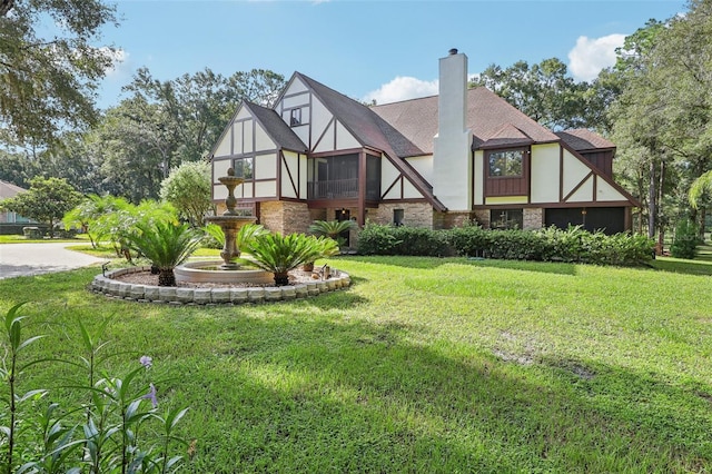 view of front of house featuring a front yard