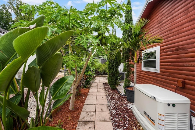 980 Bluebird Ter, Deltona, FL 32725 - view of yard