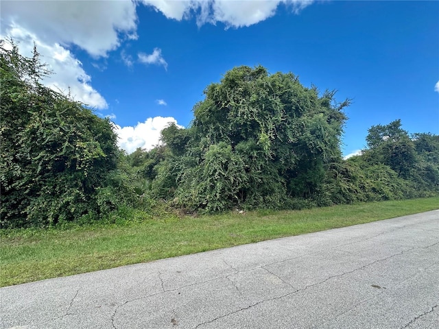 Listing photo 2 for TBD Sullivan St, Deltona FL 32725