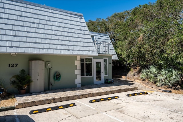 view of entrance to property