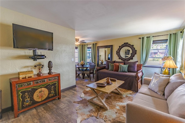 600 Oakridge Blvd, Daytona Beach, FL 32118 - living area featuring wood finished floors and a textured wall