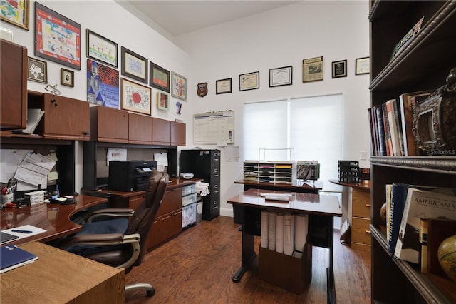 office area with dark wood-type flooring