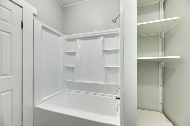 907 E N Bay St, Tampa, FL 33603 - full bathroom with bathtub / shower combination